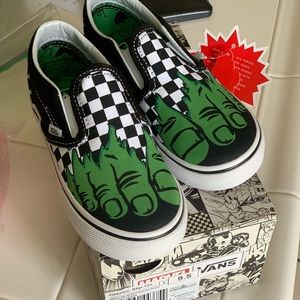 Vans Marvel Toddler Shoes 9.5 NWT